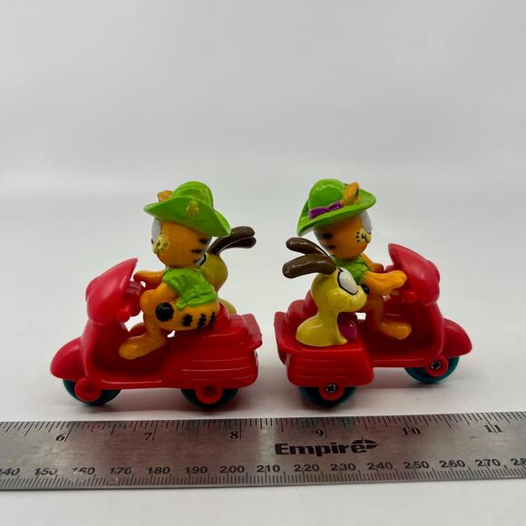 Vintage Garfield & Odie On Scooter W/ Sidecar McDonald's Toy Figure 1988 2 Sets - Picture 2 of 4